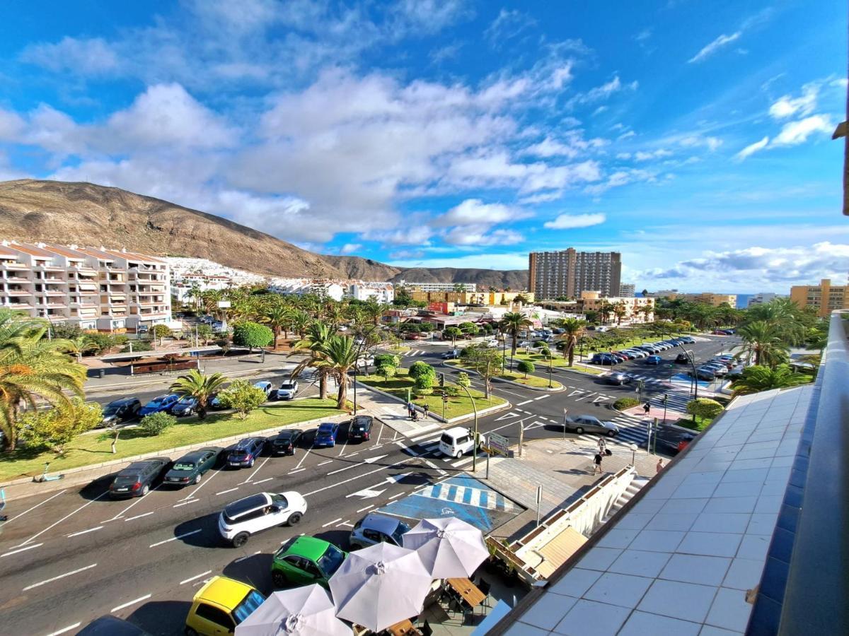 Newly Reformed 2 Bedroom Apartment In The Center Of Los Cristianos Los Cristianos  Eksteriør bilde