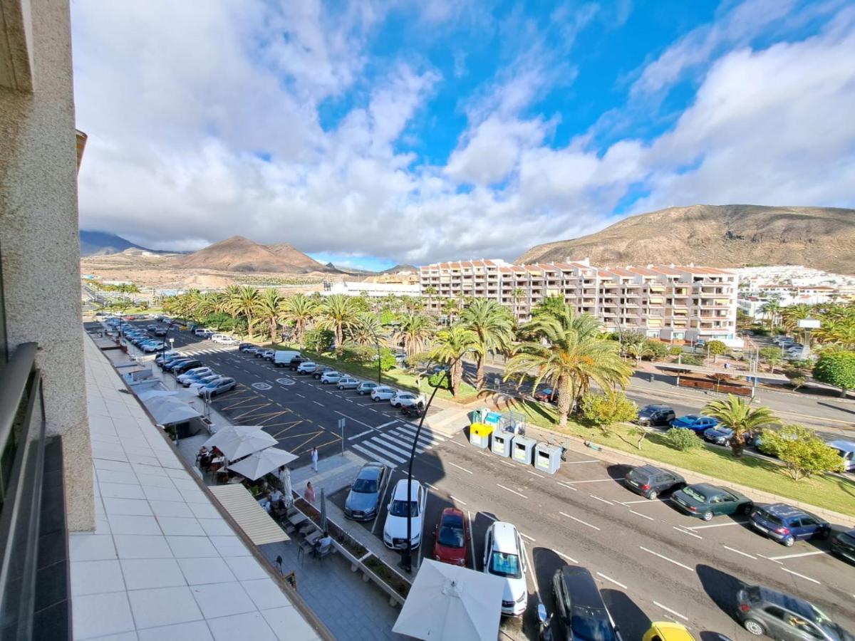 Newly Reformed 2 Bedroom Apartment In The Center Of Los Cristianos Los Cristianos  Eksteriør bilde