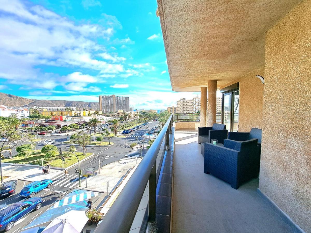 Newly Reformed 2 Bedroom Apartment In The Center Of Los Cristianos Los Cristianos  Eksteriør bilde