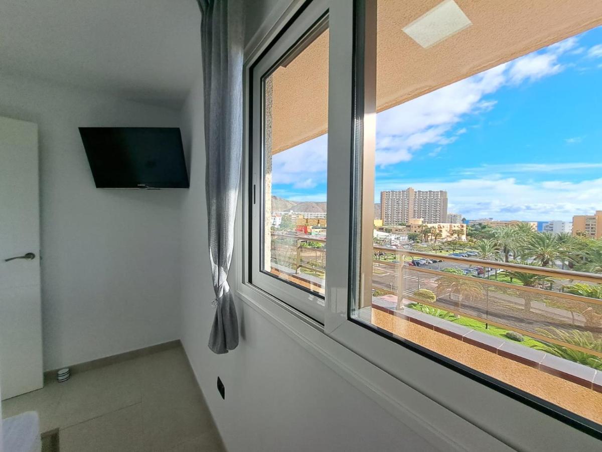 Newly Reformed 2 Bedroom Apartment In The Center Of Los Cristianos Los Cristianos  Eksteriør bilde