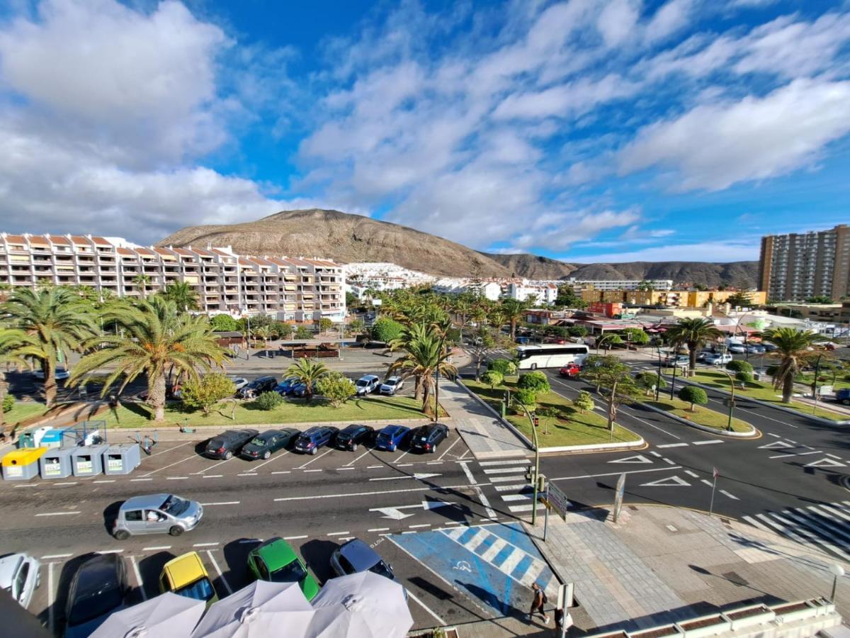 Newly Reformed 2 Bedroom Apartment In The Center Of Los Cristianos Los Cristianos  Eksteriør bilde