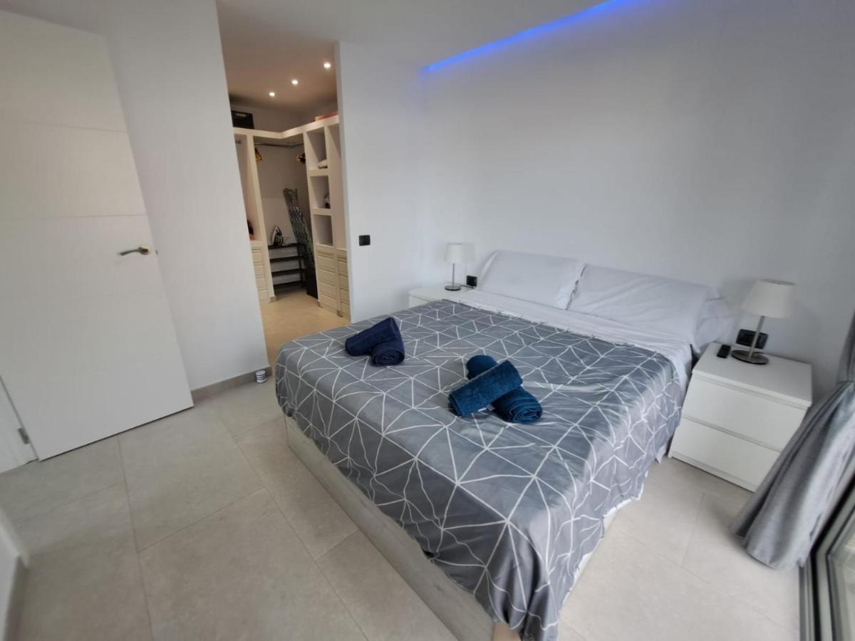 Newly Reformed 2 Bedroom Apartment In The Center Of Los Cristianos Los Cristianos  Eksteriør bilde